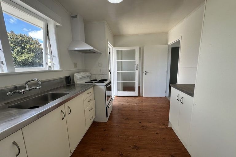 Photo of property in 80 Chichester Drive, Rosehill, Papakura, 2113