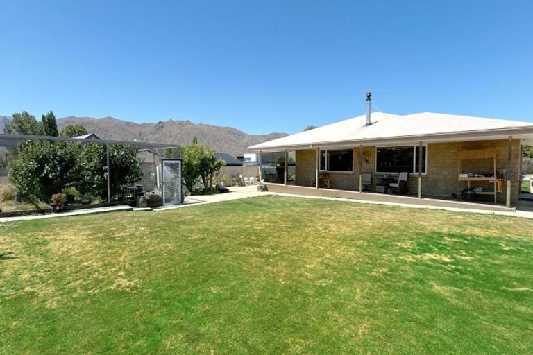 Photo of property in 8 Sunset Place, Otematata, 9412