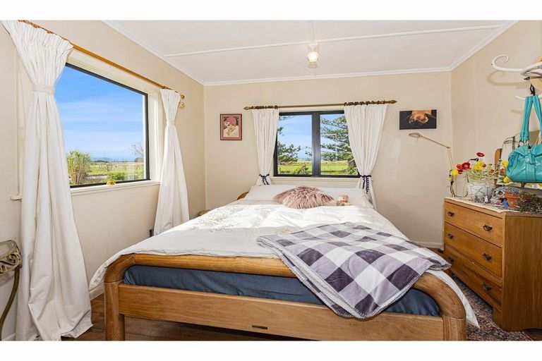 Photo of property in 71 Pouto Road, Dargaville, 0371