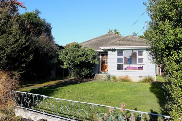 Photo of property in 22 Flower Street, Bryndwr, Christchurch, 8053