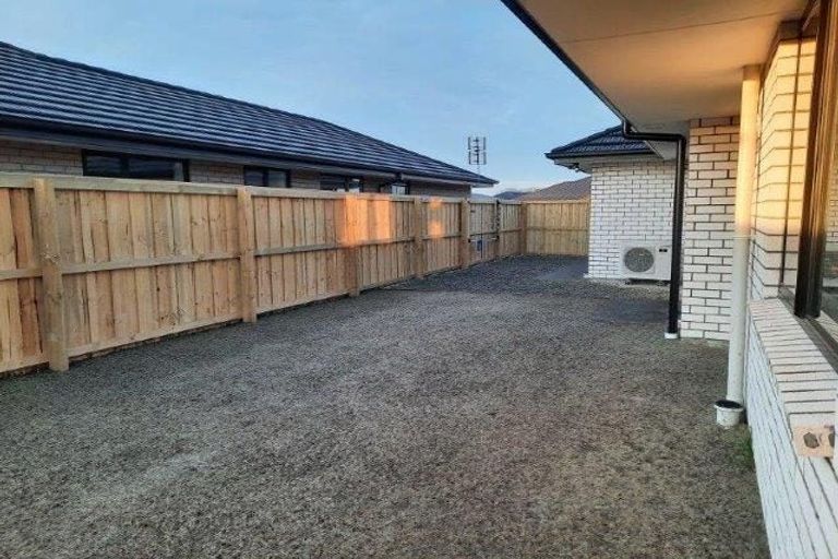 Photo of property in 32 Ellmers Street, Woodend, 7691