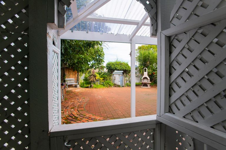 Photo of property in 436 Aberdeen Road, Gisborne, 4010