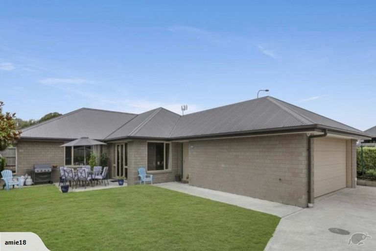 Photo of property in 22 Larne Place, Belfast, Christchurch, 8051