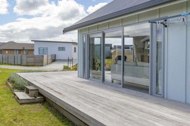 Photo of property in 11 Northcoast Place, Mangawhai Heads, Mangawhai, 0505