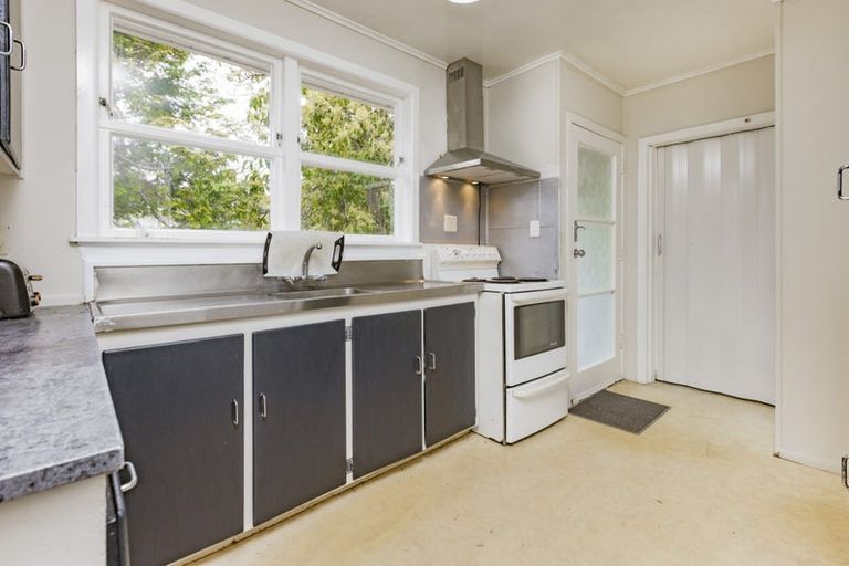 Photo of property in 63 Orchard Street, Avondale, Auckland, 1026