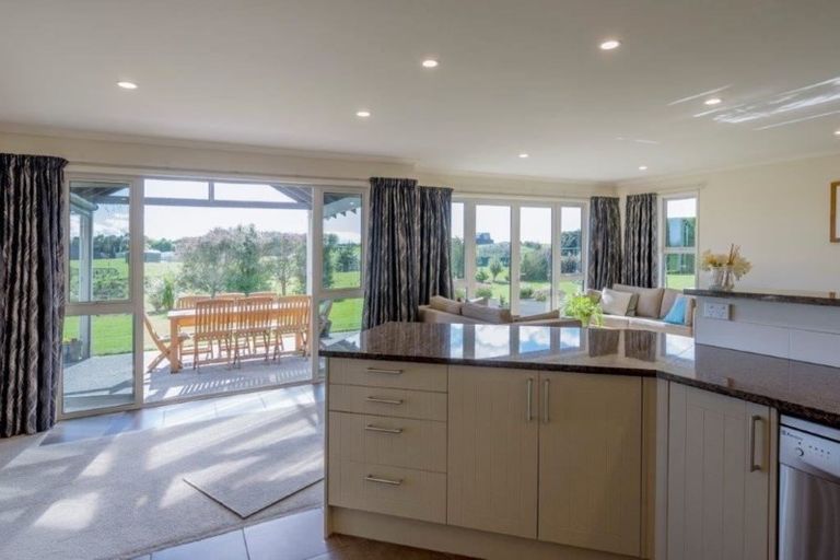 Photo of property in 10 Tarrant Way, Ohau, Levin, 5570