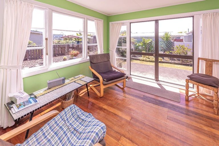 Photo of property in 51 Durie Street, Durie Hill, Whanganui, 4500
