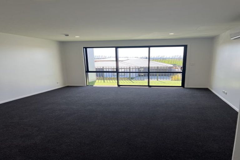 Photo of property in 5/61 Pragma Rise