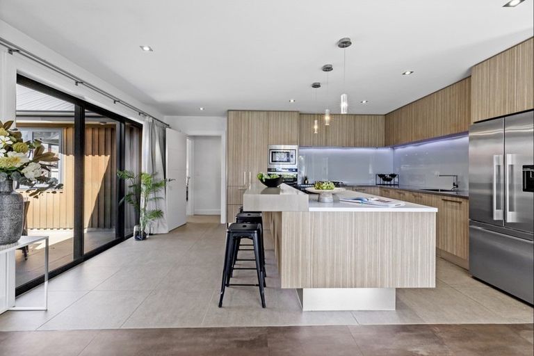 Photo of property in 13 Copper Beech Avenue, Frankton, Queenstown, 9300