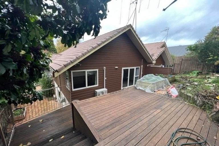 Photo of property in 76 Memorial Drive, Hamilton East, Hamilton, 3216