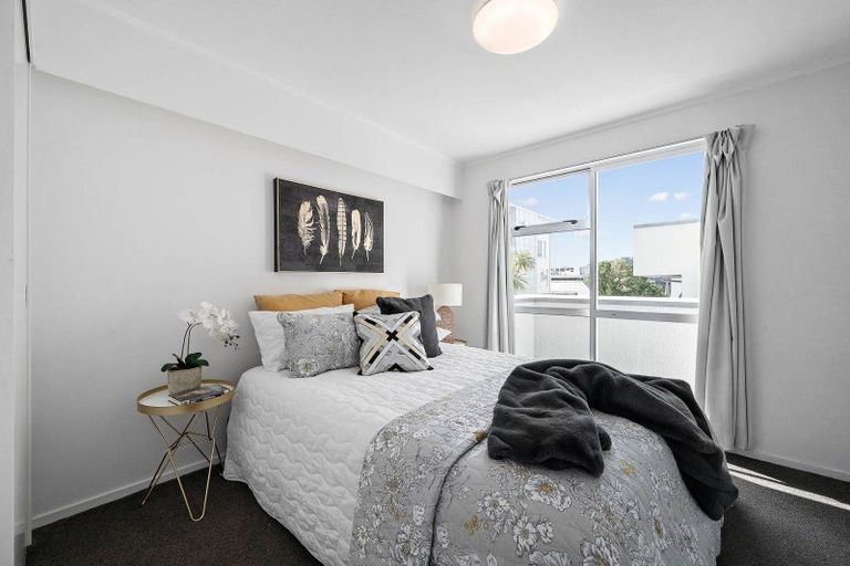 Photo of property in Fernhill Flats, 5/324 The Terrace, Te Aro, Wellington, 6011