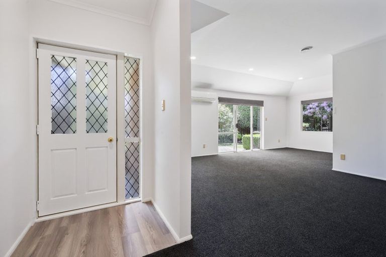 Photo of property in 14 Castle Way, Beckenham, Christchurch, 8023