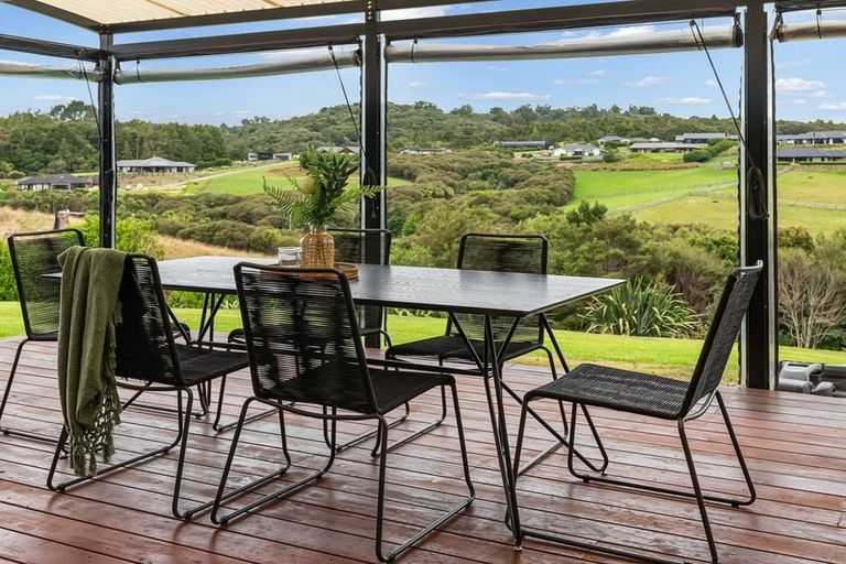 Photo of property in 66 Karanui Road, Te Kamo, Kamo, 0185