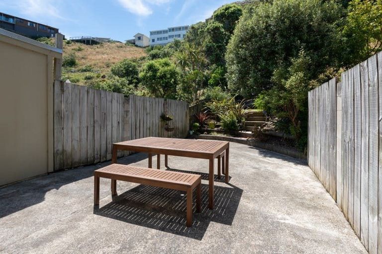 Photo of property in 12/410 The Esplanade, Island Bay, Wellington, 6023