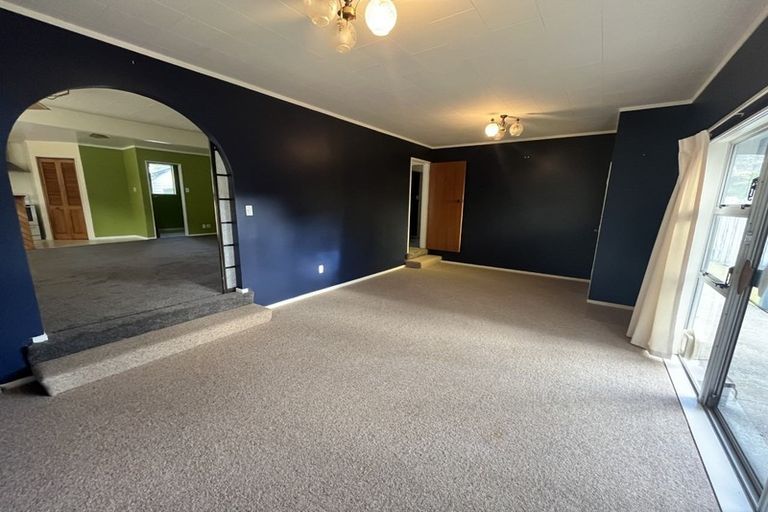 Photo of property in 49 Postgate Drive, Whitby, Porirua, 5024
