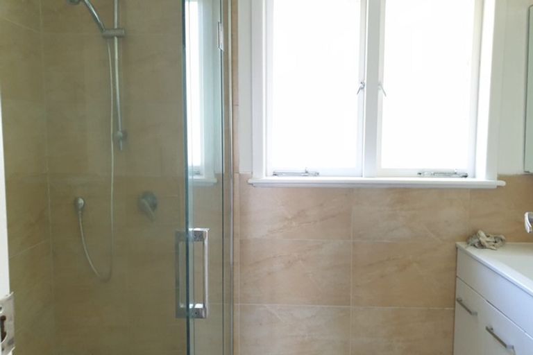 Photo of property in 28 Quebec Road, Milford, Auckland, 0620