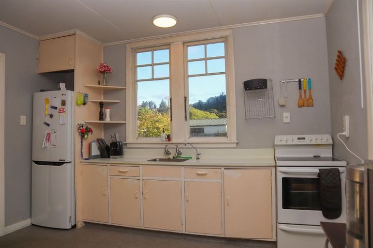 Photo of property in 58 Marsden Road, Greymouth, 7805