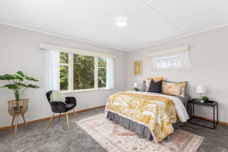 Photo of property in 21 Wellington Road, Wainuiomata, Lower Hutt, 5014