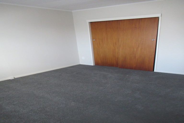 Photo of property in 96a Heretaunga Square, Silverstream, Upper Hutt, 5019