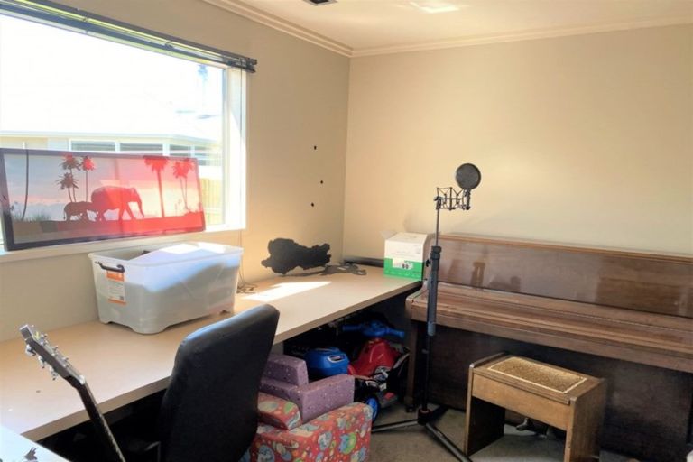 Photo of property in 6 Solway Place, Mosgiel, 9024