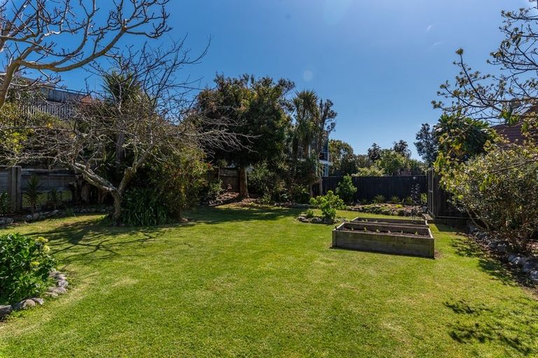 Photo of property in 5 Falla Street, Paraparaumu Beach, Paraparaumu, 5032