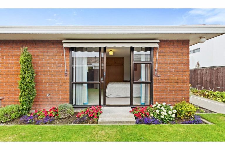 Photo of property in 2/4 Limburg Lane, Spreydon, Christchurch, 8024