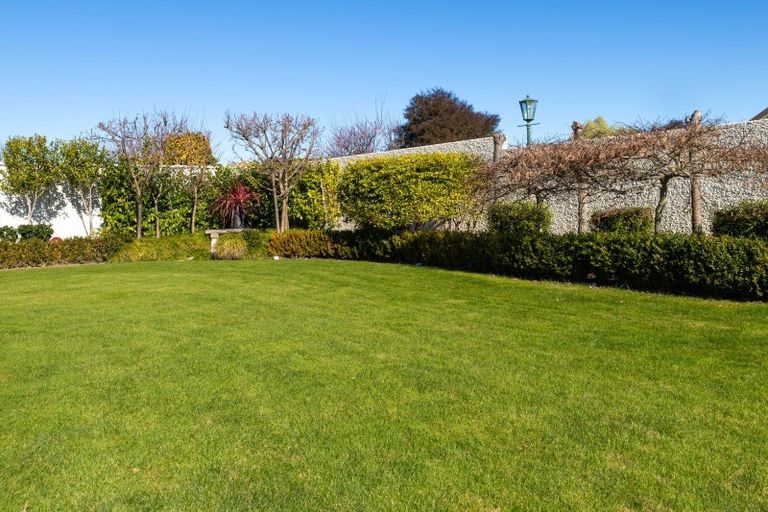 Photo of property in 33 Kensington Drive, Taradale, Napier, 4112