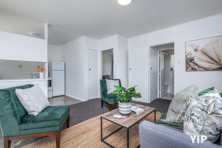 Photo of property in 16b Glen Alton Avenue, Paparangi, Wellington, 6037