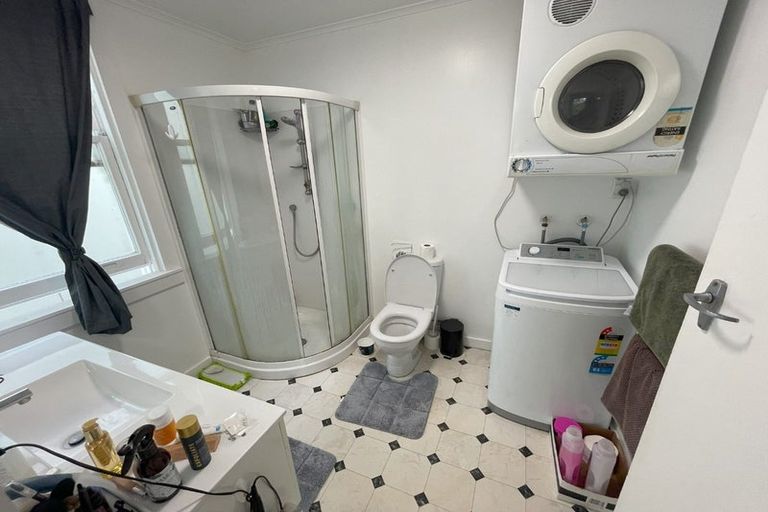 Photo of property in 102 Tinakori Road, Thorndon, Wellington, 6011