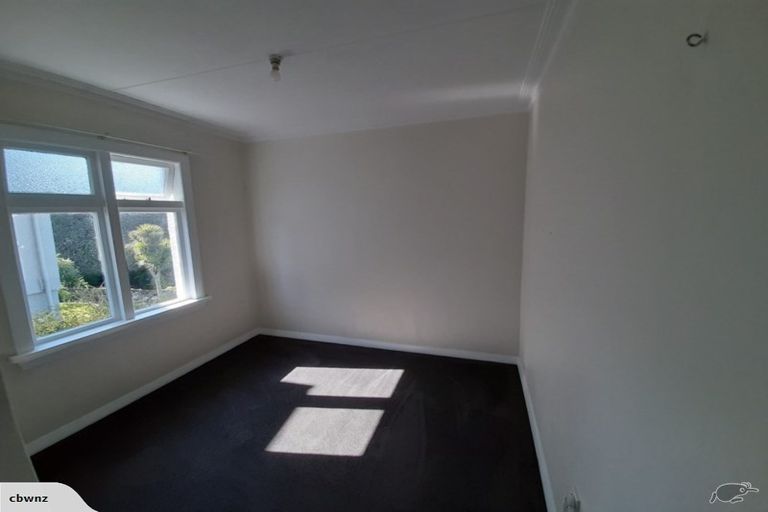 Photo of property in 118 Larnach Road, Vauxhall, Dunedin, 9013