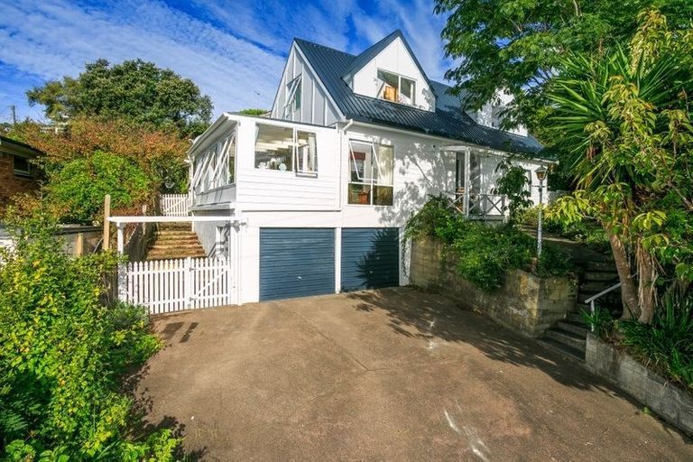 Photo of property in 3 Pohutukawa Avenue, Red Beach, 0932