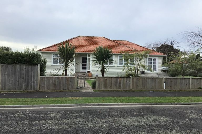Photo of property in 2/1 Gardiner Street, Westshore, Napier, 4110