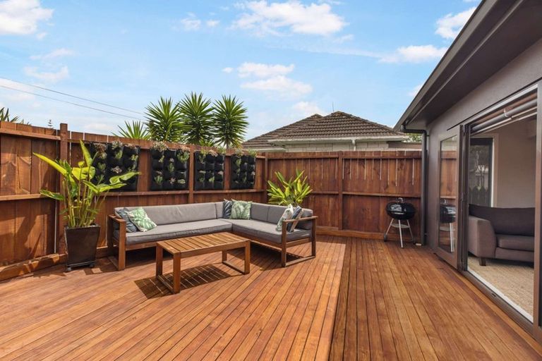 Photo of property in 34 Wyllie Road, Papatoetoe, Auckland, 2025