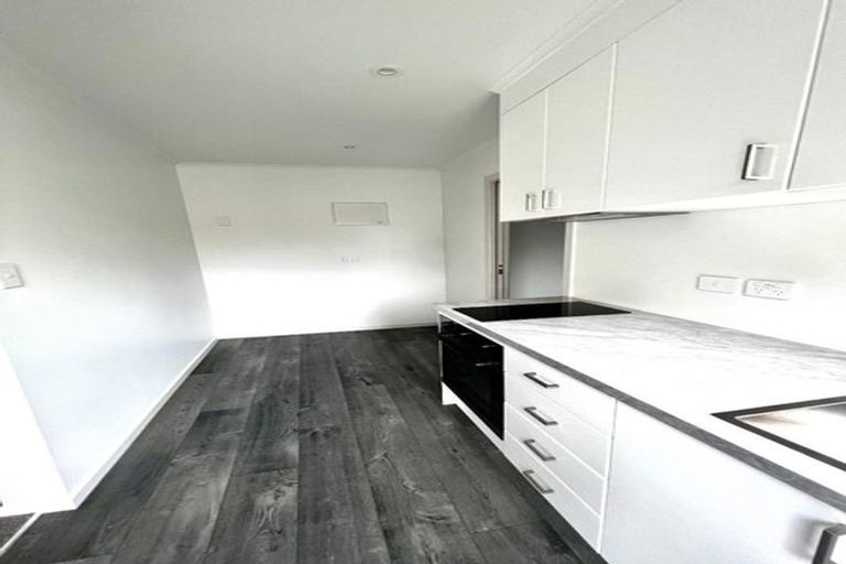 Photo of property in 1/57 Nigel Road, Browns Bay, Auckland, 0630