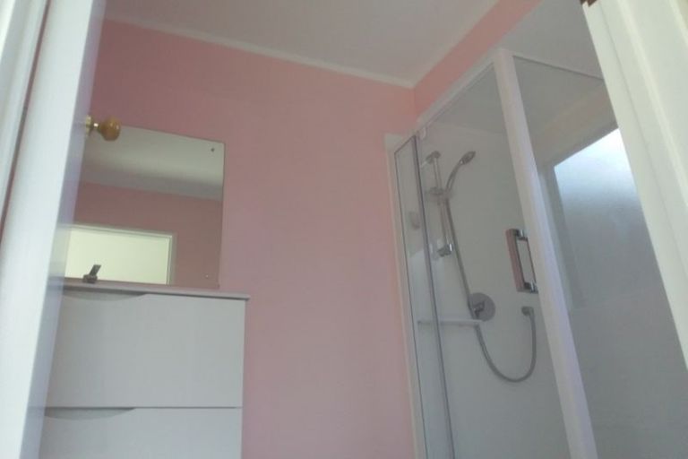 Photo of property in 11 Chiania Place, Somerville, Auckland, 2014