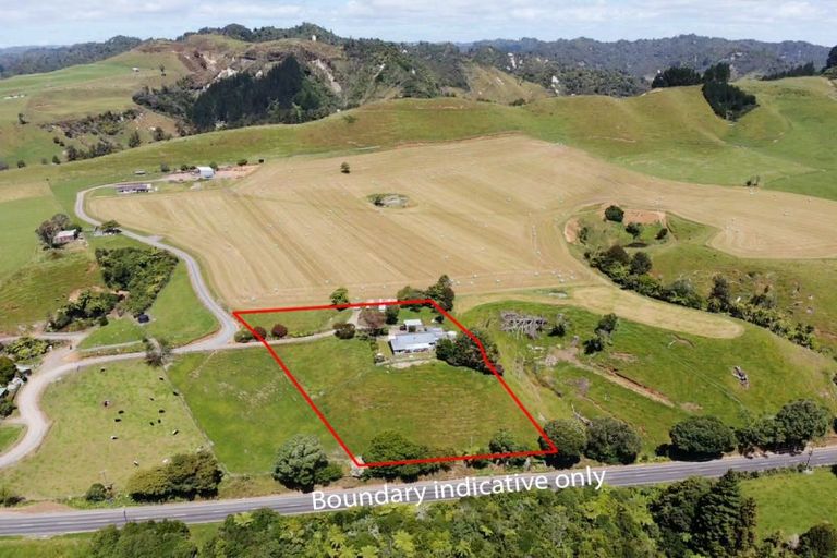 Photo of property in 826 Mokau Road, Mimi, Urenui, 4377