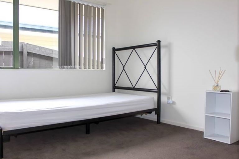 Photo of property in 109 Kindergarten Drive, Conifer Grove, Takanini, 2112