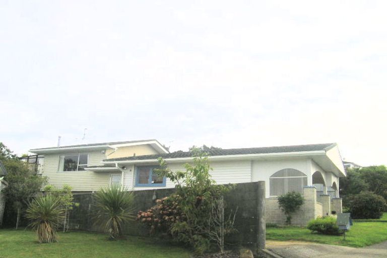 Photo of property in 25 Laurel Grove, Maungaraki, Lower Hutt, 5010