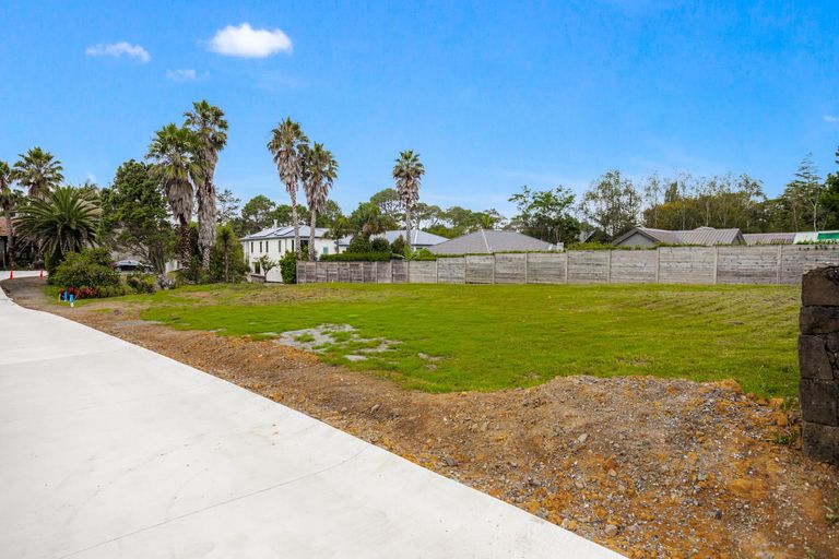 Photo of property in 17 Elliot Street, Howick, Auckland, 2014