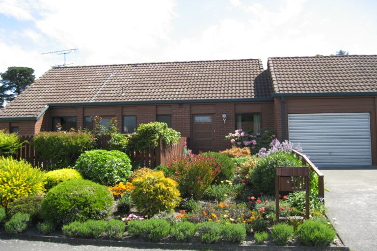 Photo of property in 4 Kowai Place, Amberley, 7410