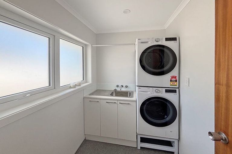 Photo of property in 1/3 Rangitoto View Road, Cockle Bay, Auckland, 2014