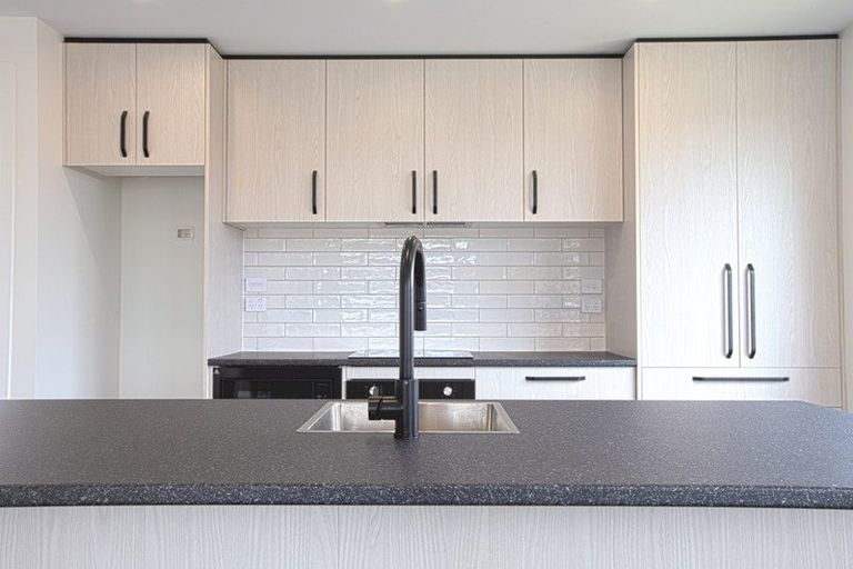 Photo of property in 97 Hoffman Court, Waikiwi, Invercargill, 9810