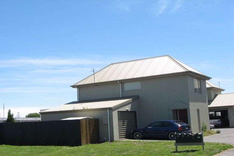 Photo of property in 3/17 Longley Place, Addington, Christchurch, 8024