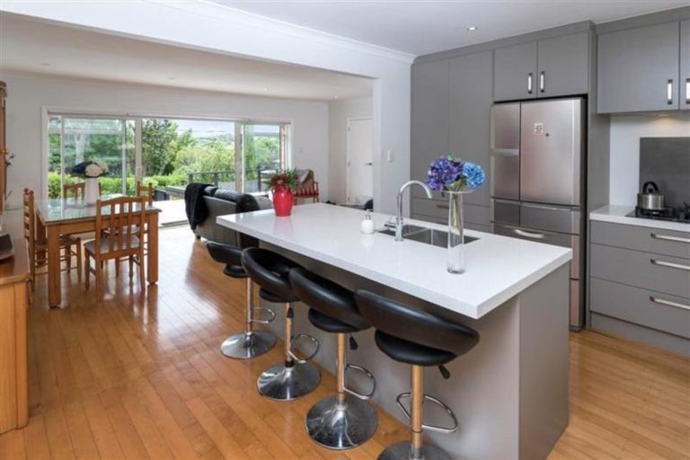 Photo of property in 83 Alexander Street, Cockle Bay, Auckland, 2014