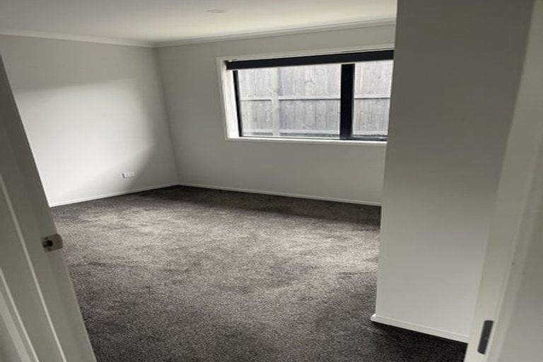 Photo of property in 22 Walter Lawry Road, Paerata, Pukekohe, 2124