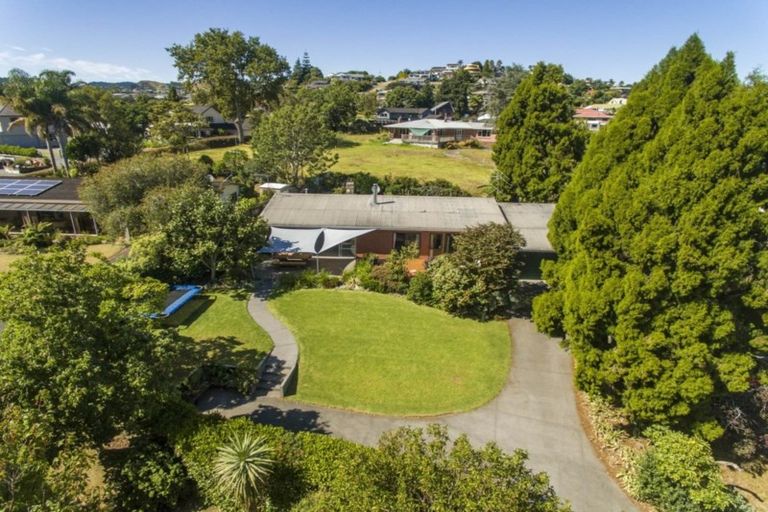 Photo of property in 216 Welcome Bay Road, Welcome Bay, Tauranga, 3112