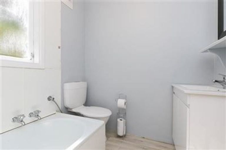 Photo of property in 2/67 Fox Street, Ngaio, Wellington, 6035