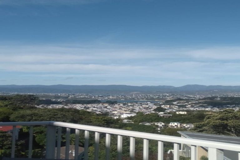 Photo of property in 2/37 Mills Road, Brooklyn, Wellington, 6021