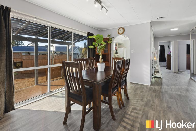 Photo of property in 15a Augustus Earle Place, Pukehangi, Rotorua, 3015