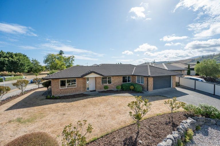 Photo of property in 1 Woodstock Place, Stoke, Nelson, 7011